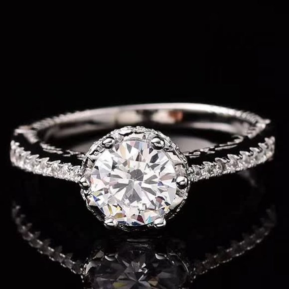 Moissanite Ring 1ct - Picture 1 of 6
